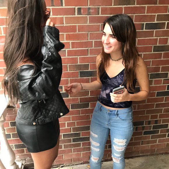 Meet your Posher, Laura - Picture 6 of 7